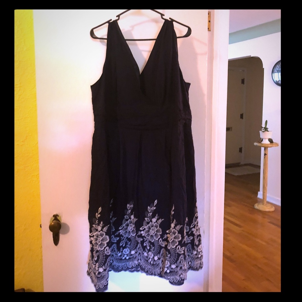 Navy V-neck Fit & Flare Dress w/ Floral trim
